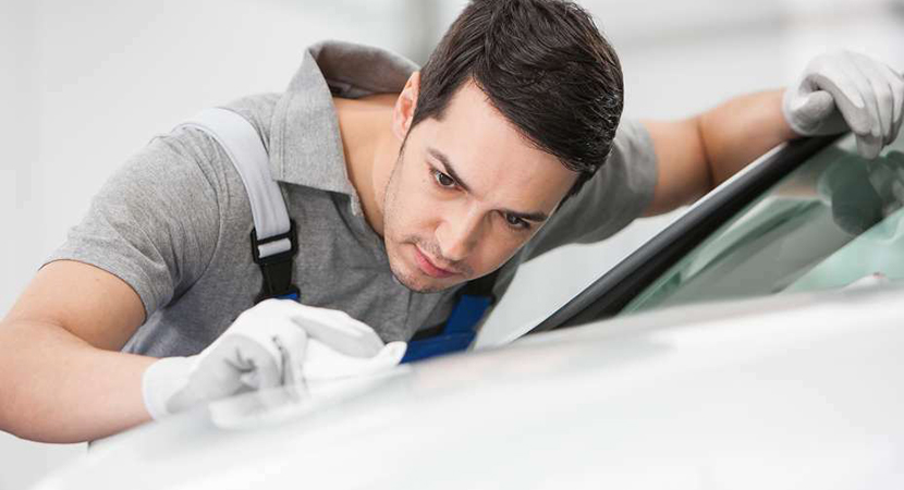 La tua auto è in officina? Devi effettuare la manutenzione?  Noleggia a partire da 37,00 €